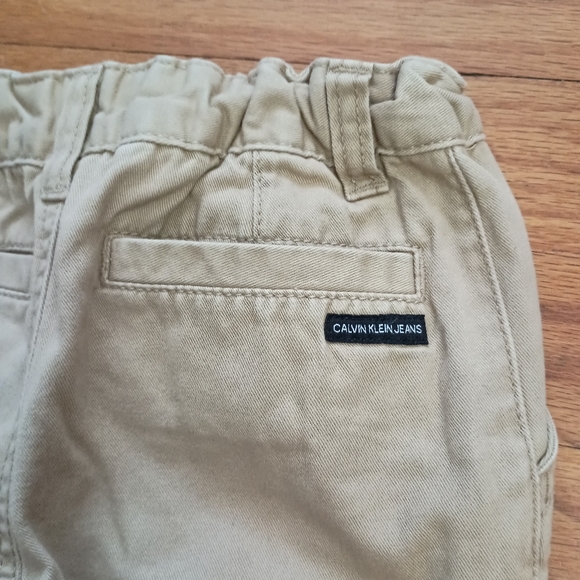3/$10 🌟 Boys Kids 3T CK Calvin Klein Jeans Khaki Tan Cream Colored Shorts Pants - Picture 7 of 9